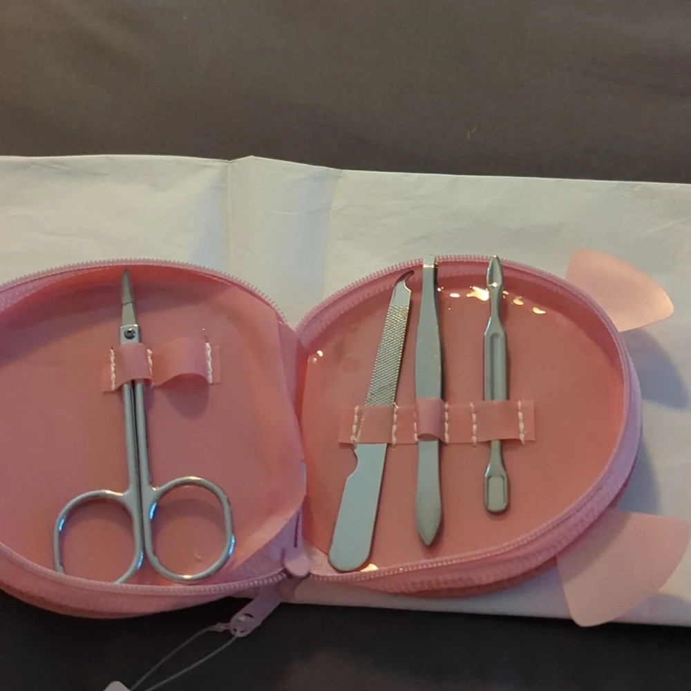 Animal Pouch Manicure Set. Little Pig New SALE